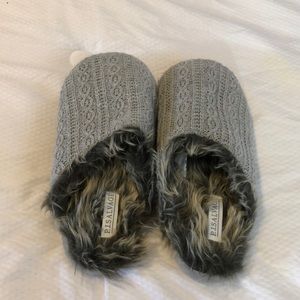 Gray fuzzy slippers - NWOT